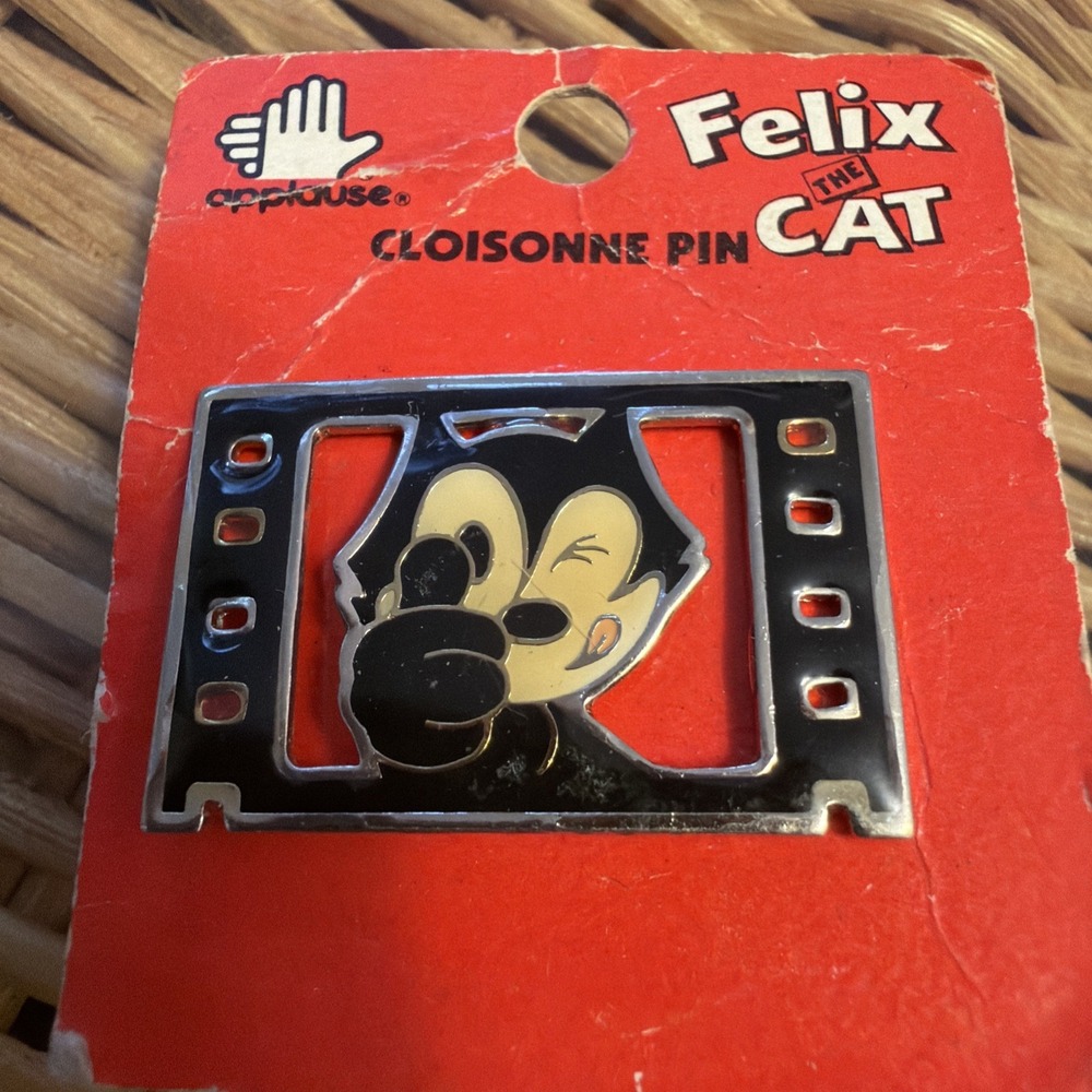 Vintage 1989 Felix the Cat THUMBS UP FILMSTRIP Applause Cloissone  NEW Pinback